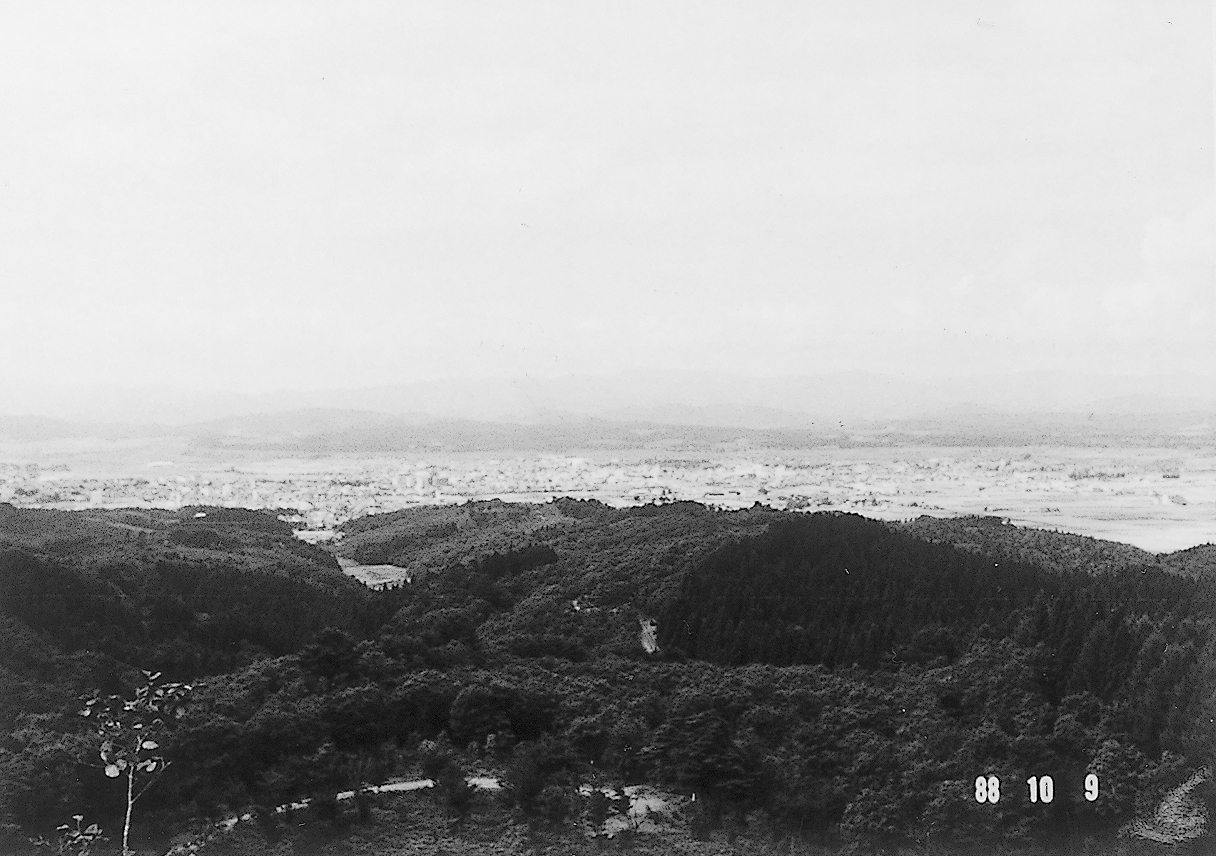 新庄市全景(陣ケ峯より望む)