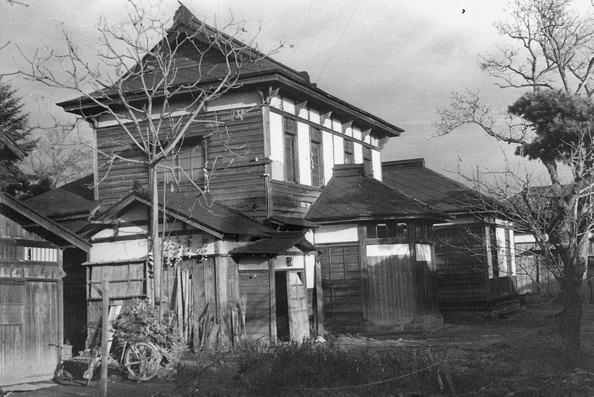 神明町角の元城東病院