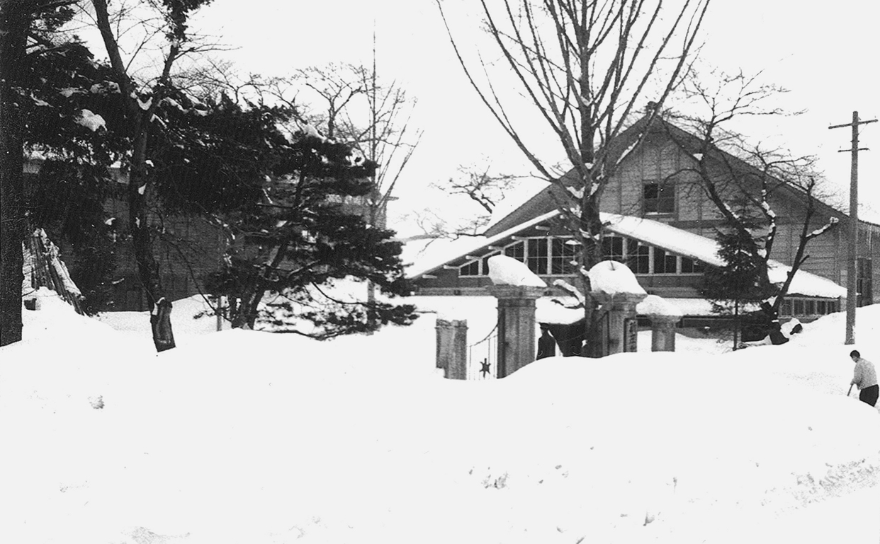 旧新庄北高等学校　雪景色