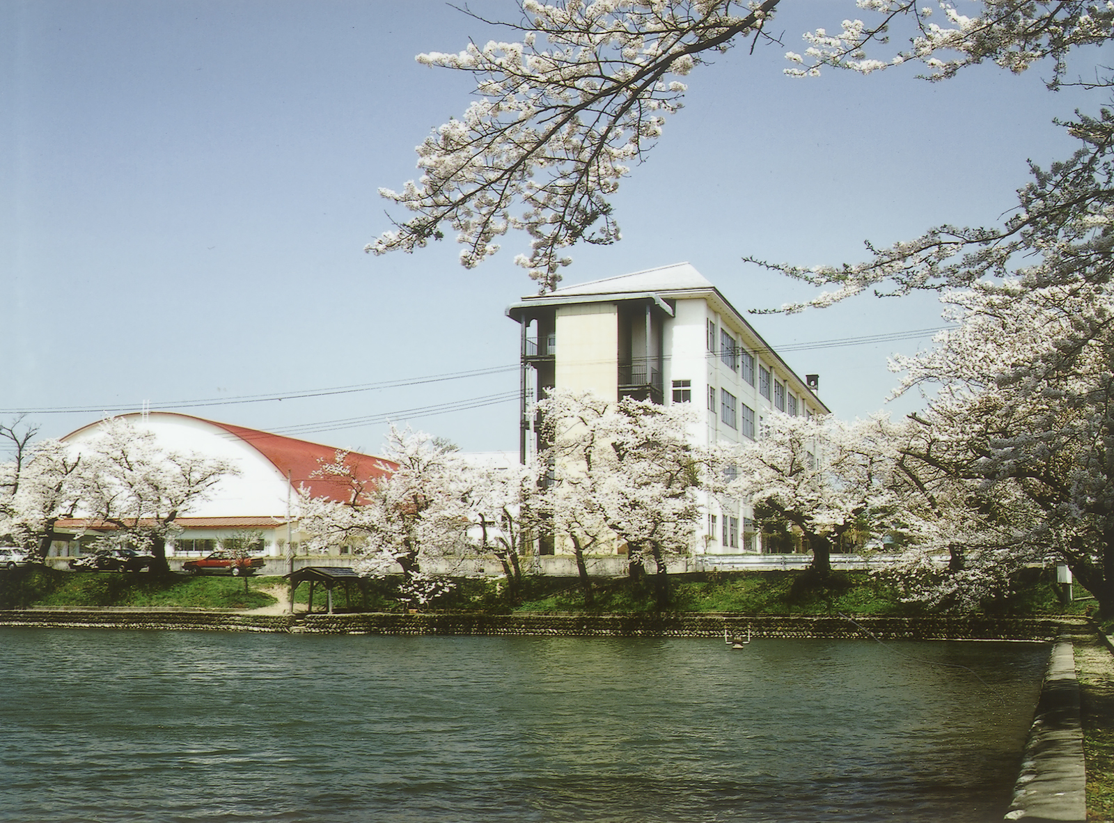 新庄中学校～最上公園から（平成10年）