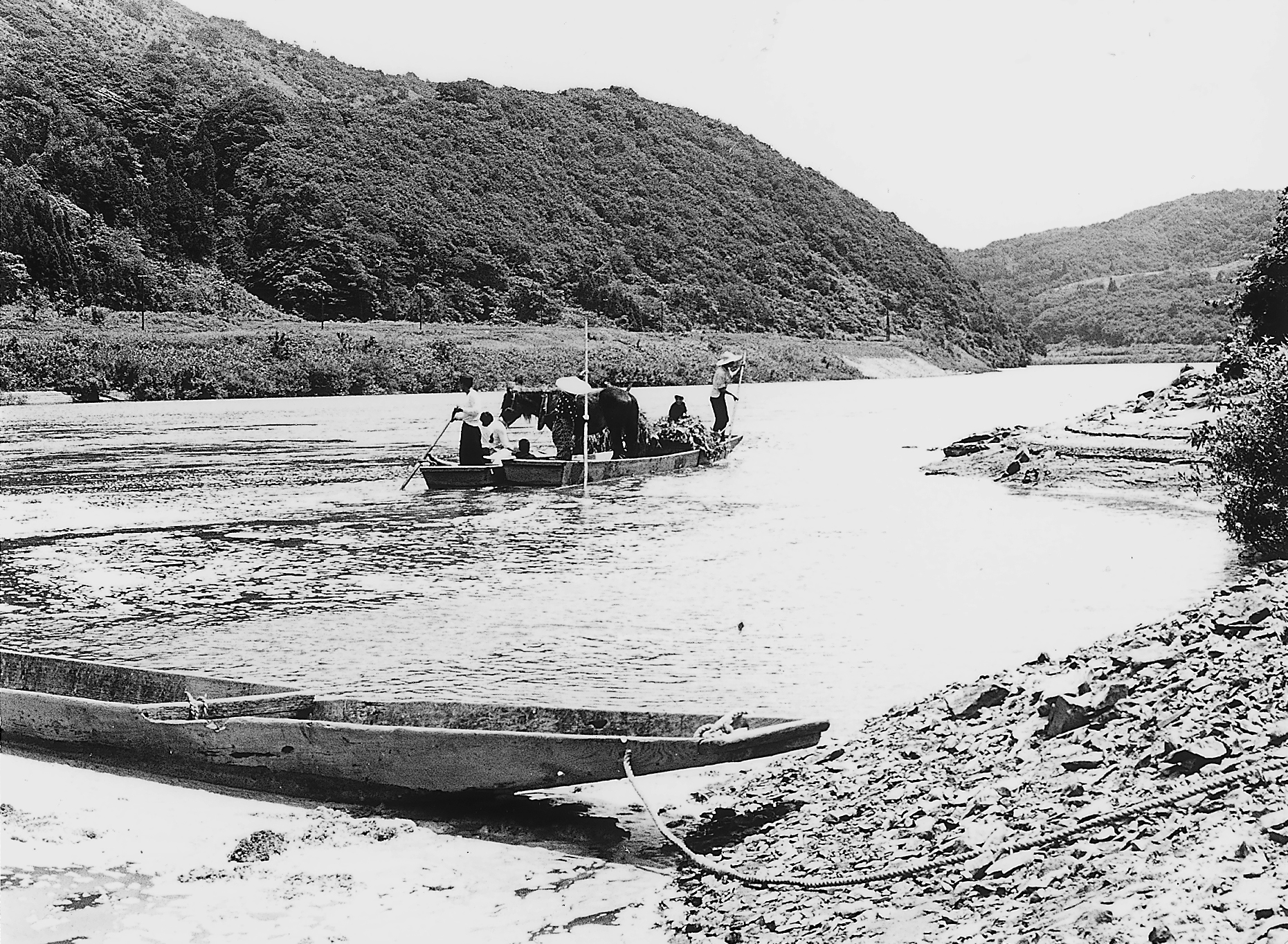 最上峡の渡し場（戸沢村）