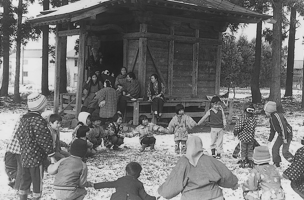 かごめかごめ（仁田山　地蔵堂境内）