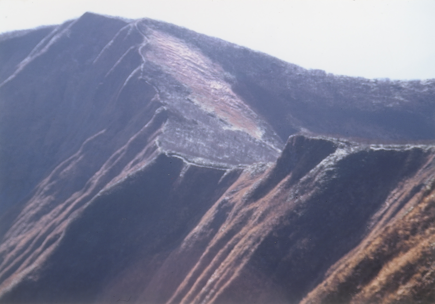 火打岳から大尺山の雪蝕地形