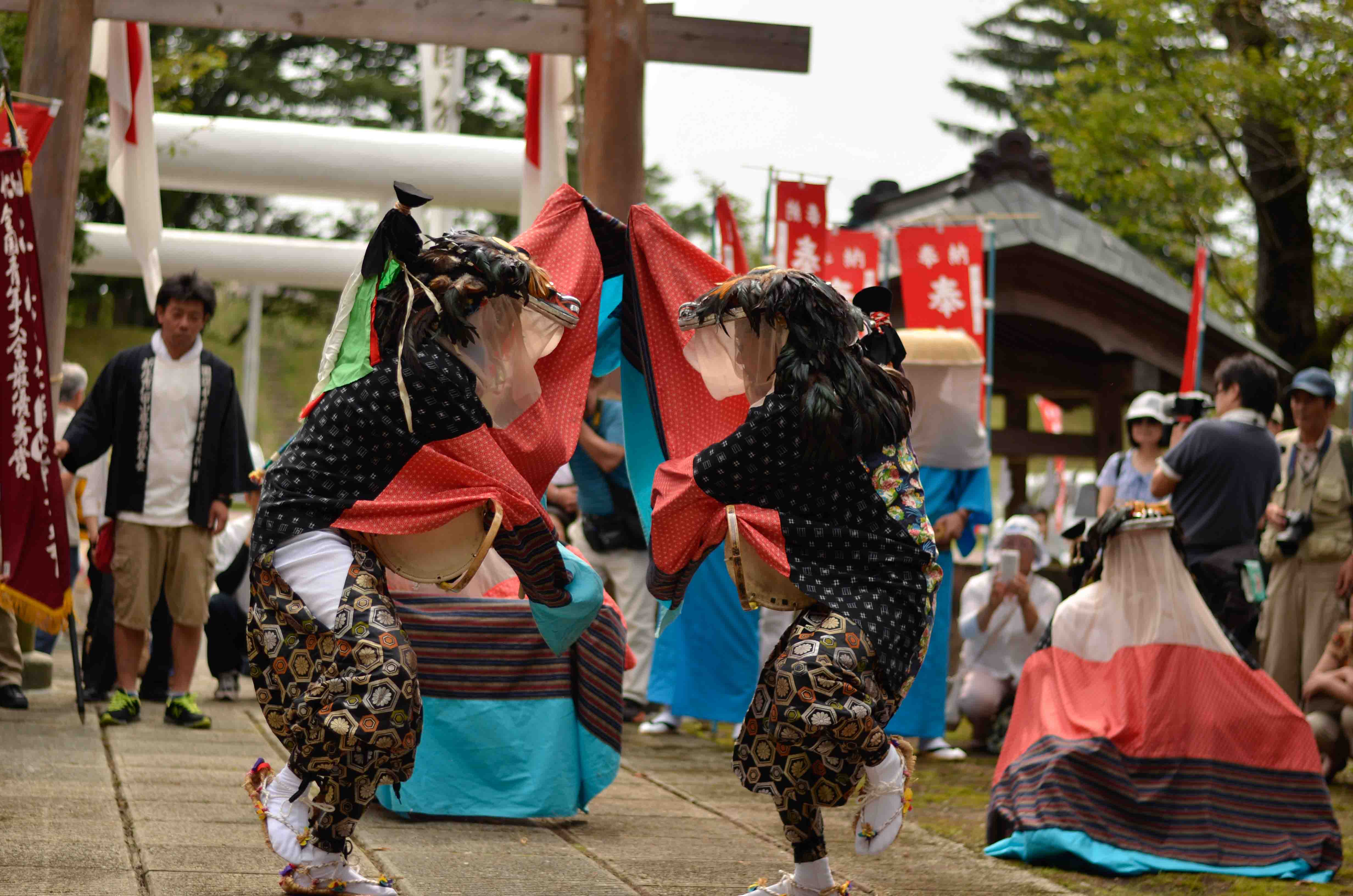 仁田山鹿子踊