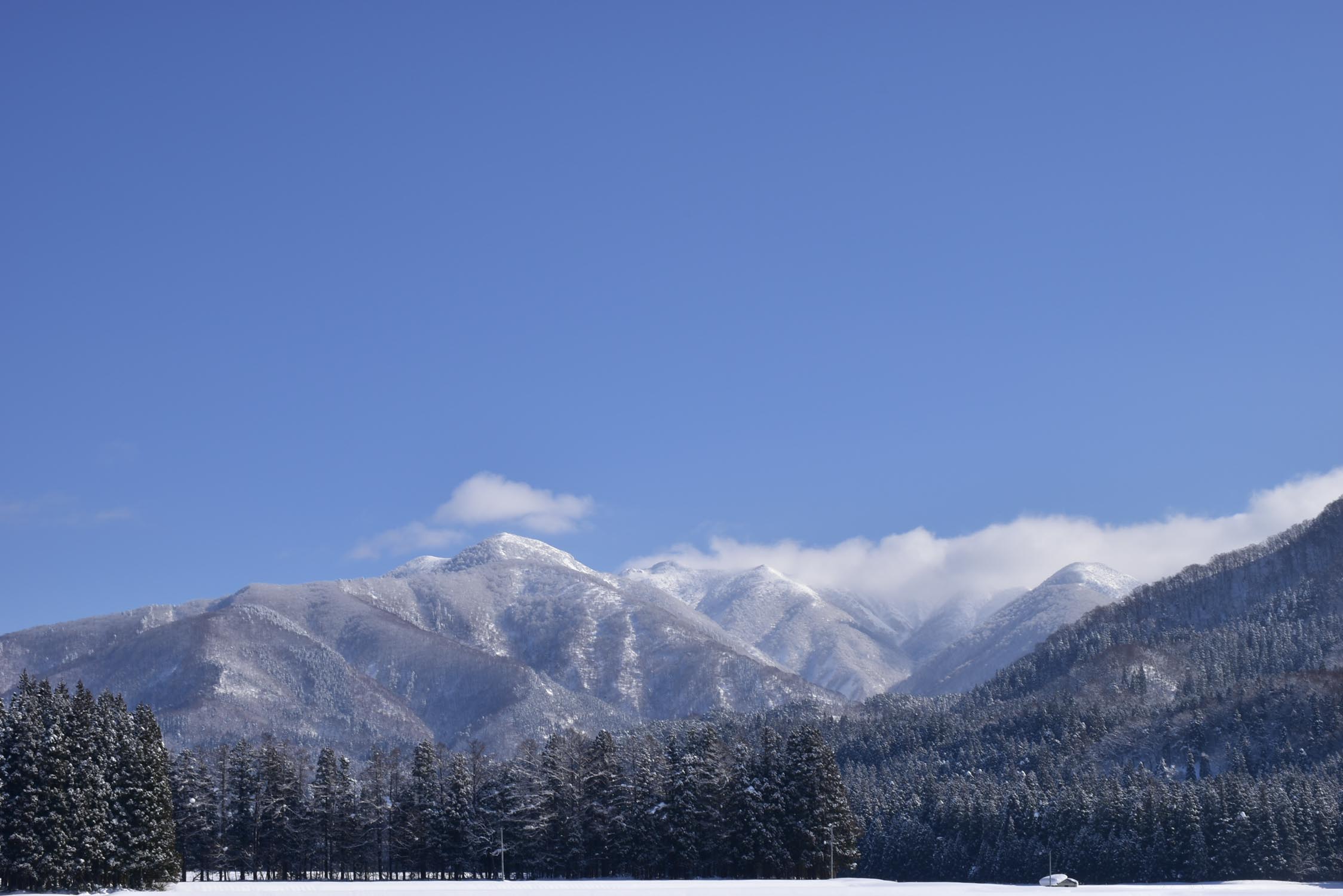 神室山系の雪景色