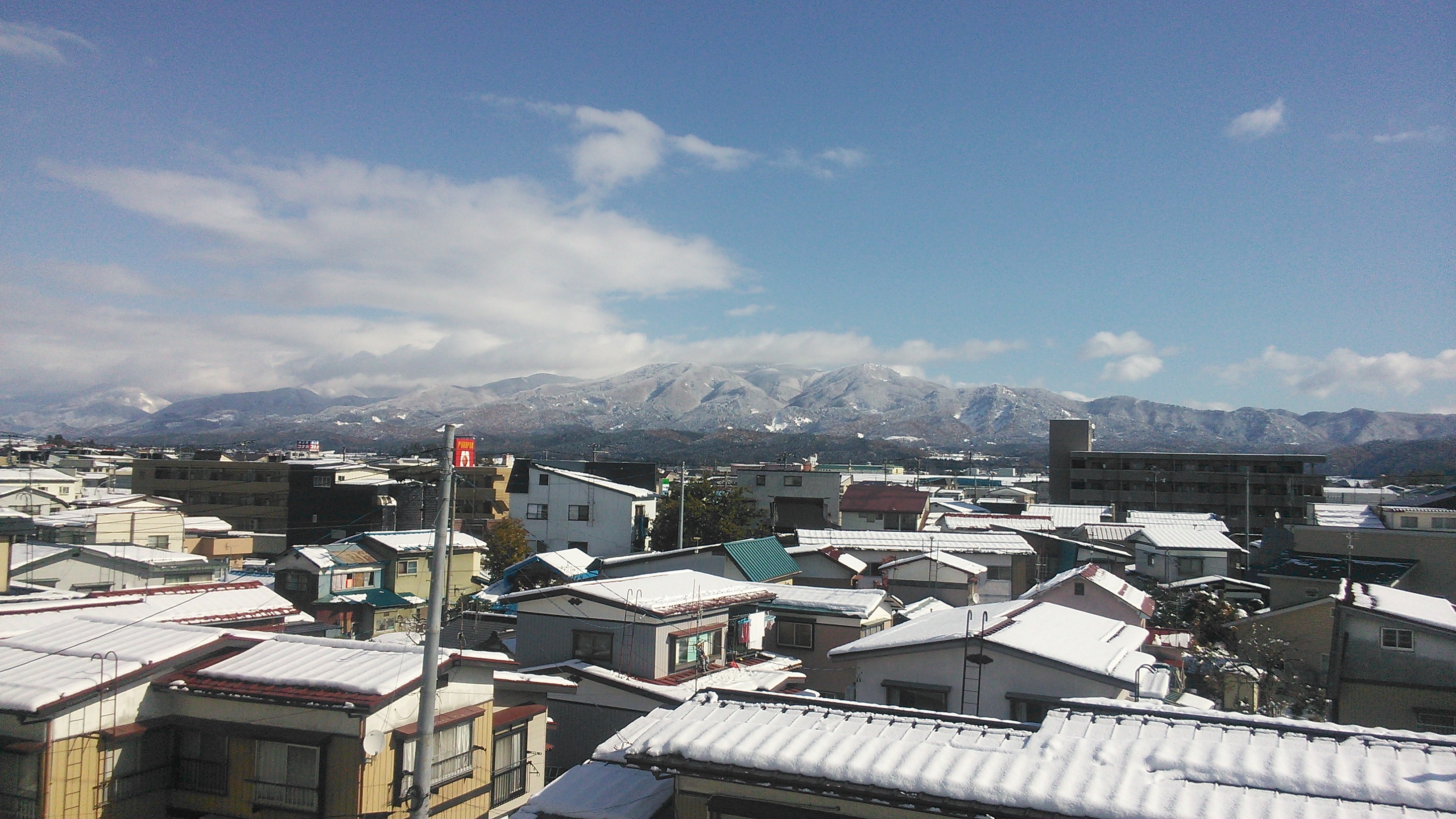 市街地の雪景色