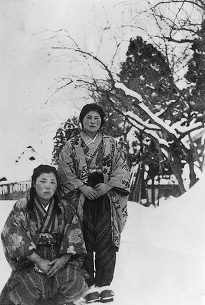 正月礼の晴れ着(女性)(昭和25年ころ)