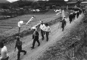 野辺送り（戸沢村角川　昭和48年）