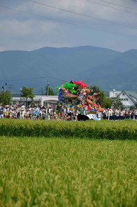 田園と山車